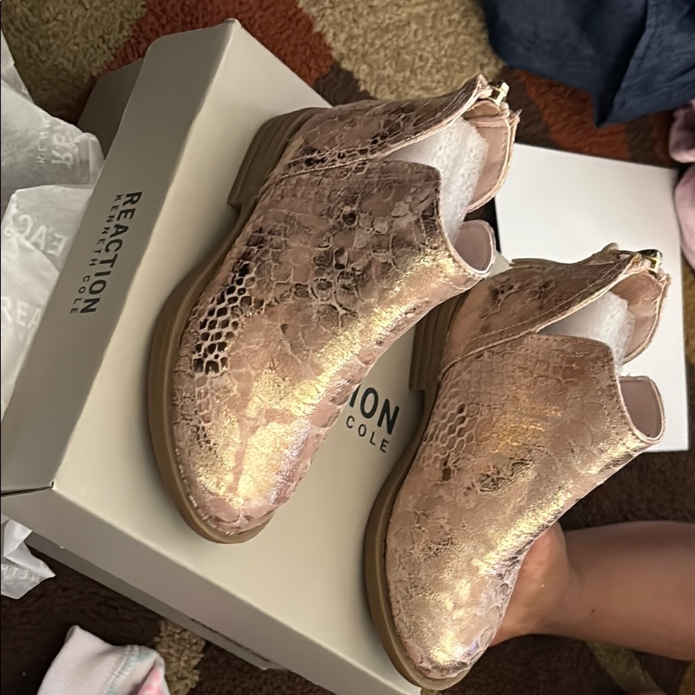 Kenneth Cole Reaction Gold Ankle Booties